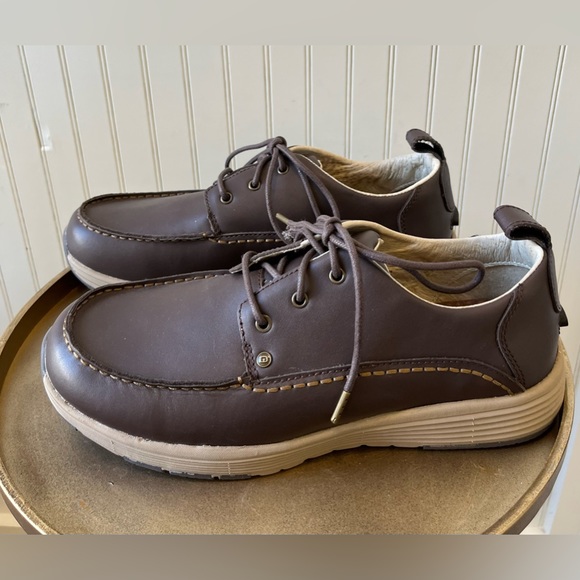 DULUTH TRADING MEN’S TOWER HILL LACE UP | SIZE: 10.5 | BROWN | LEATHER | NEW - Picture 1 of 11